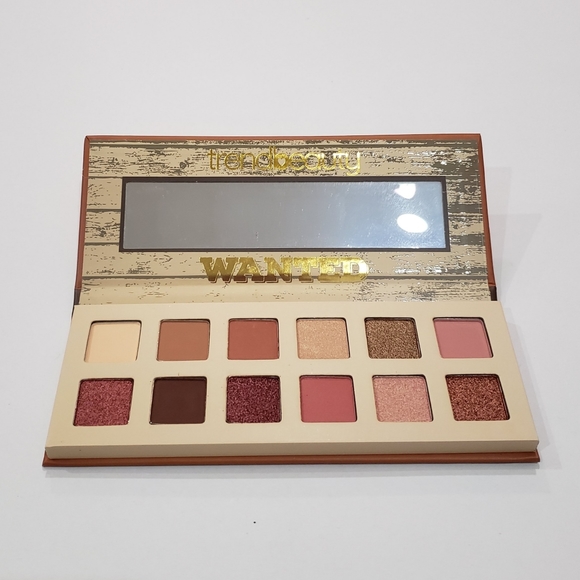 WANTED 12 COLOR EYESHADOW - Picture 2 of 2